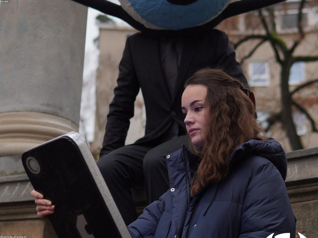 ឥទ្ធិពលនៃព័ត៌មានថ្មីៗលើសង្គម